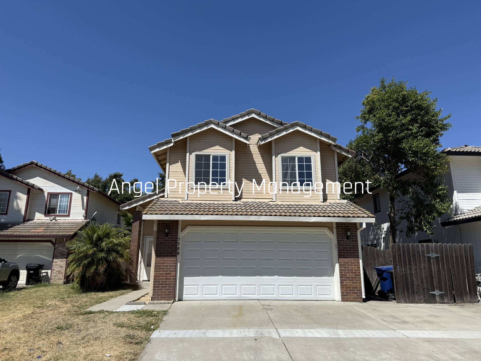 Property main image